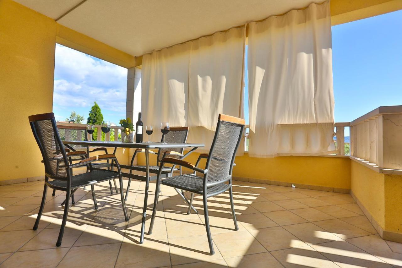 Apartments Maris Kastela Exterior photo